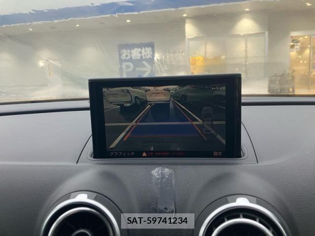 Audi A3 2014-03 8072876-13