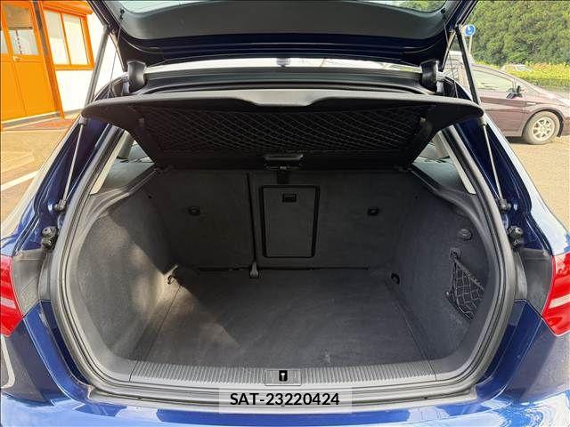 Audi A3 2011-10 8072877-10