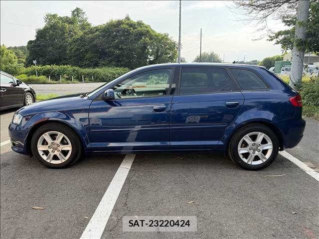 Audi A3 2011-10 8072877-5