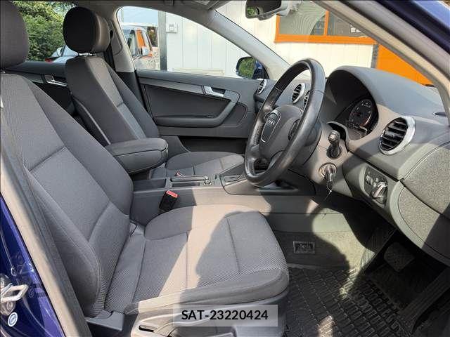 Audi A3 2011-10 8072877-8