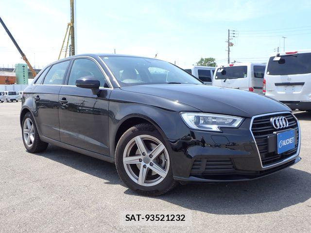 Audi A3 2017-08 8072868-0