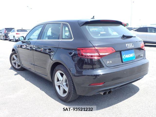 Audi A3 2017-08 8072868-2