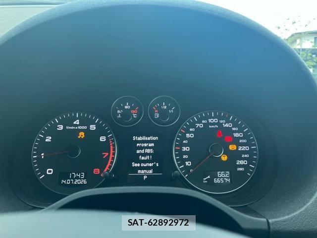 Audi A3 2012-06 8072879-26