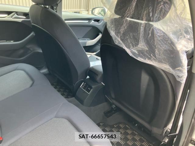 Audi A3 2017-08 8072875-15