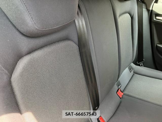 Audi A3 2017-08 8072875-16