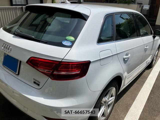 Audi A3 2017-08 8072875-2