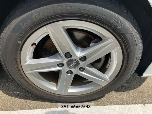 Audi A3 2017-08 8072875-6