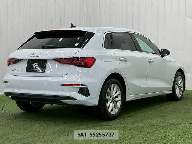 Audi A3 2021-11 8072871-15