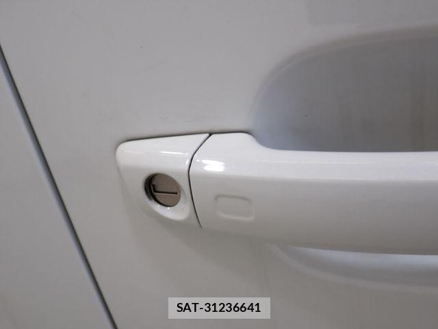 Audi A3 2019-06 8072870-10