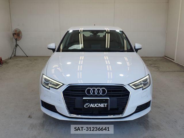 Audi A3 2019-06 8072870-4