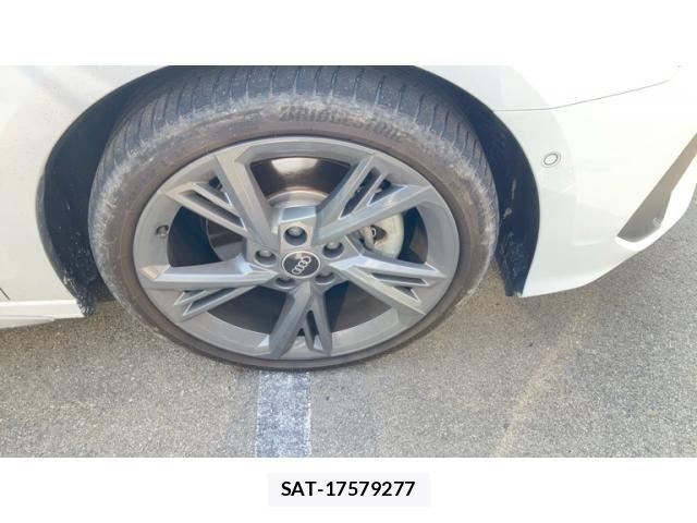 Audi A3 2021-08 8098039-12