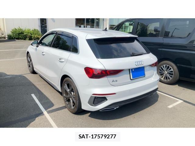 Audi A3 2021-08 8098039-5