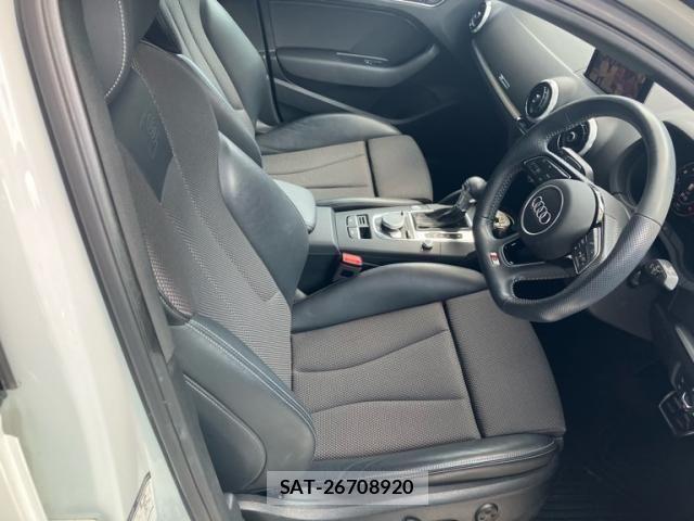 Audi A3 2019-07 8098038-23