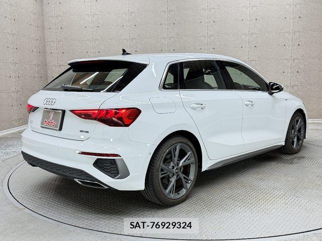 Audi A3 2022-12 8098037-1