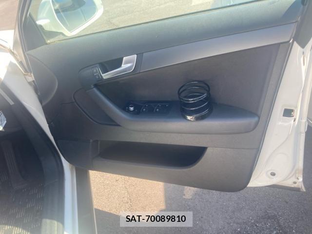 Audi A3 2013-05 8128971-13