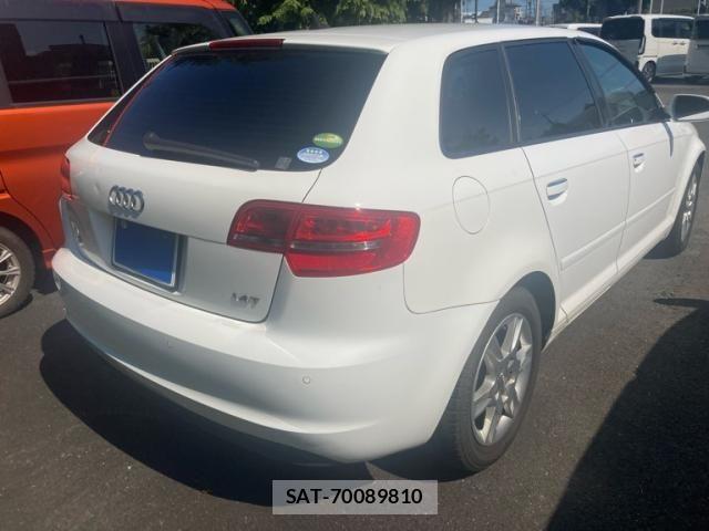 Audi A3 2013-05 8128971-2