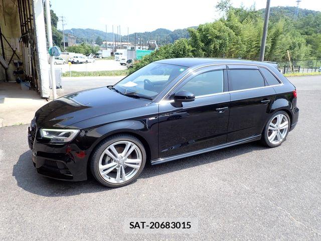 Audi A3 2019-10 8145482-5