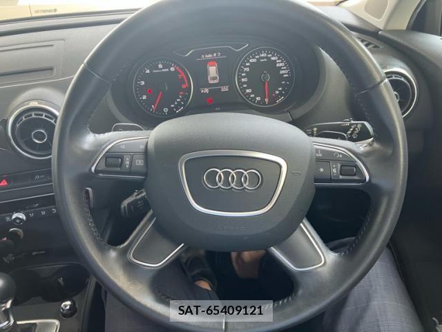 Audi A3 2014-03 8145485-9