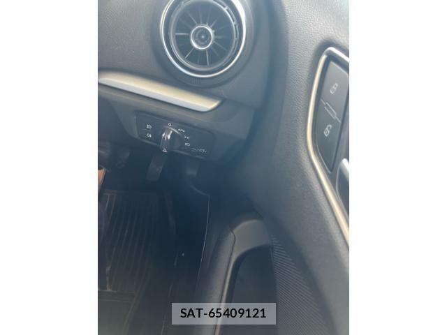 Audi A3 2014-03 8145485-12