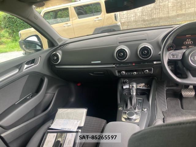 Audi A3 2019-12 8145483-13