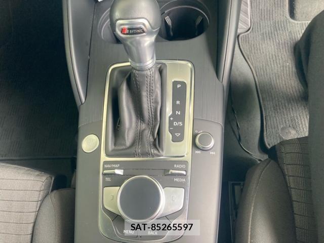 Audi A3 2019-12 8145483-15