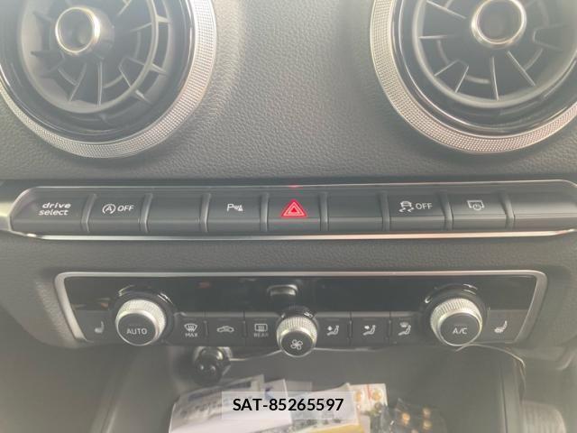 Audi A3 2019-12 8145483-16