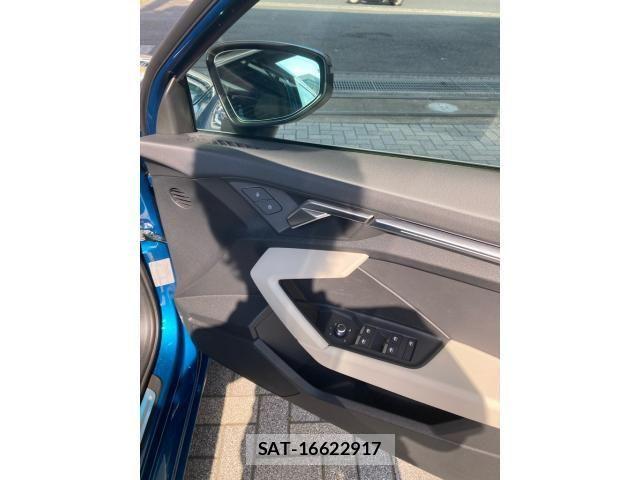 Audi A3 2023-06 8157969-7