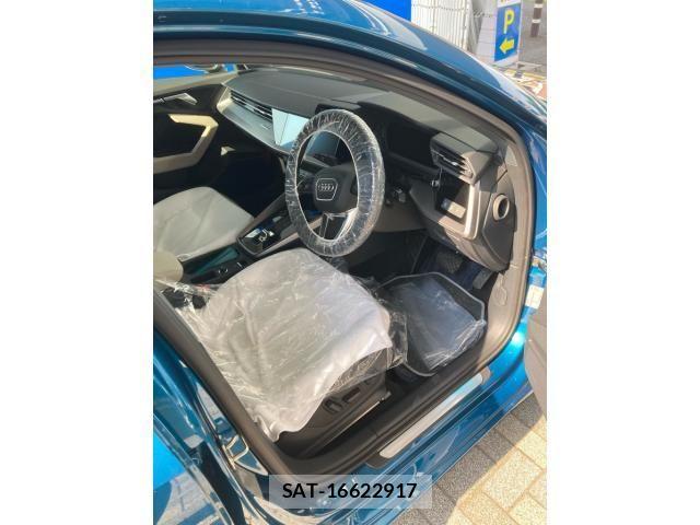 Audi A3 2023-06 8157969-8