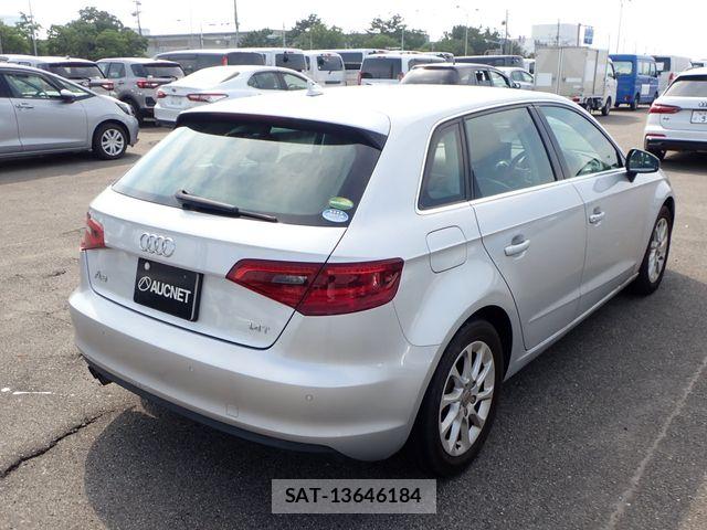 Audi A3 2014-04 8157966-9
