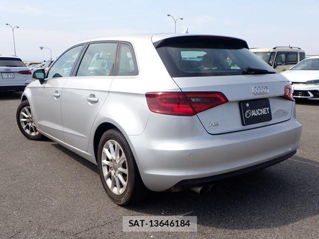 Audi A3 2014-04 8157966-2