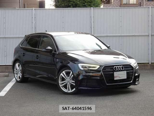 Audi A3 2017-08 8206360-11