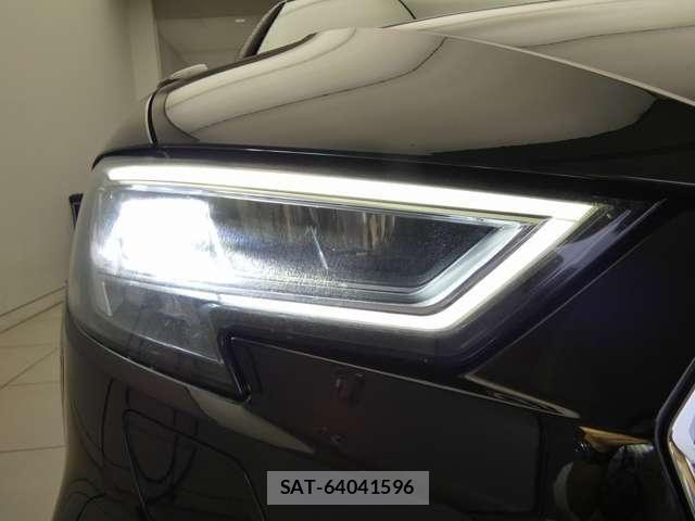 Audi A3 2017-08 8206360-15
