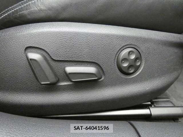Audi A3 2017-08 8206360-21