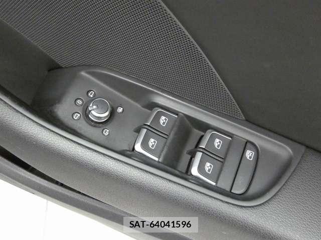 Audi A3 2017-08 8206360-25
