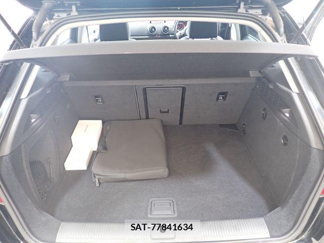 Audi A3 2015-07 8206359-23