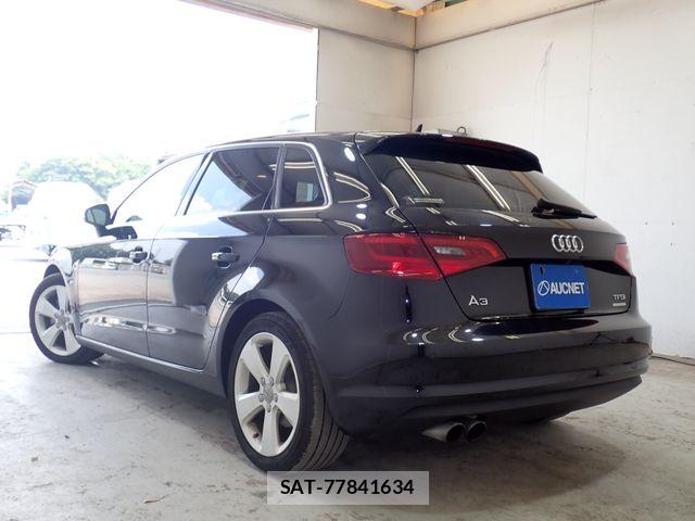 Audi A3 2015-07 8206359-2