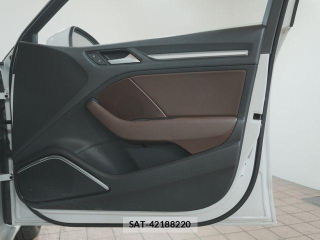 Audi A3 2014-06 8228930-22