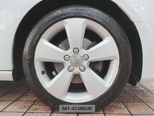 Audi A3 2014-06 8228930-29