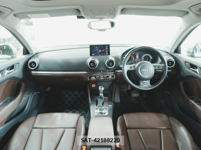 Audi A3 2014-06 8228930-5