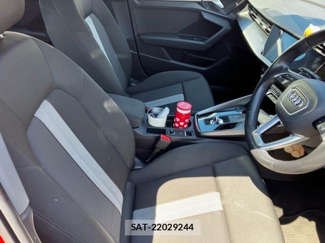 Audi A3 2021-08 8244635-10