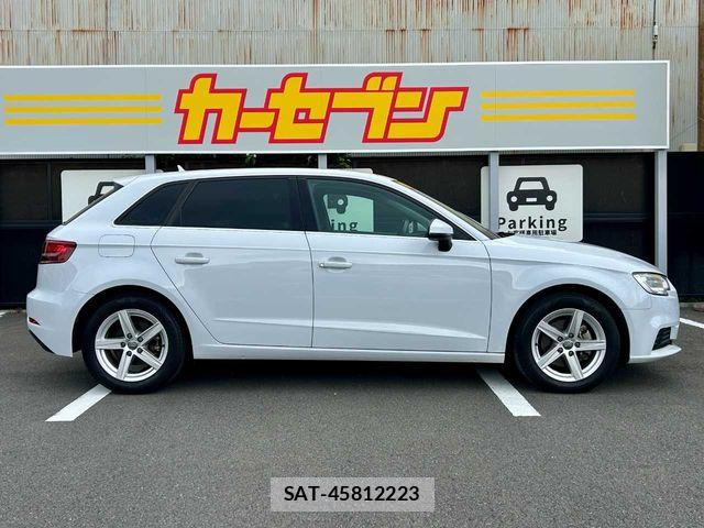 Audi A3 2017-03 8244636-28