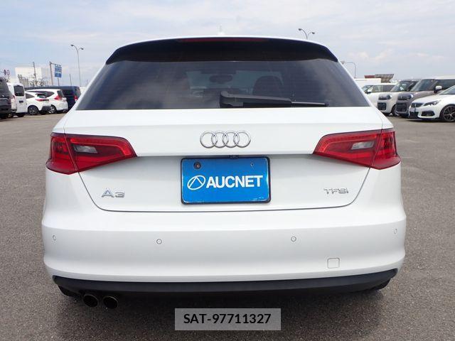 Audi A3 2015-07 8244632-9