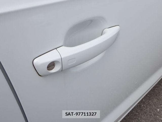 Audi A3 2015-07 8244632-12