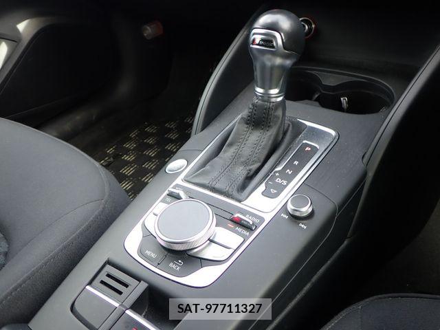 Audi A3 2015-07 8244632-18