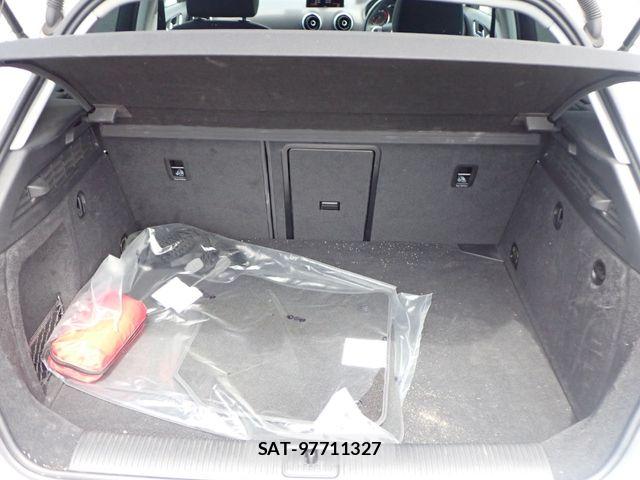 Audi A3 2015-07 8244632-25