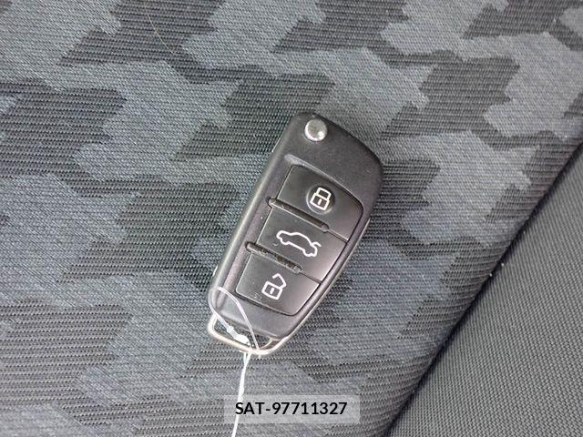 Audi A3 2015-07 8244632-28