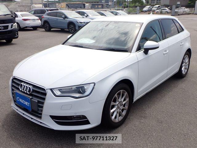 Audi A3 2015-07 8244632-6