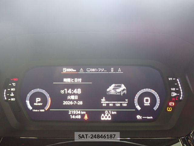 Audi A3 2022-08 8244631-11