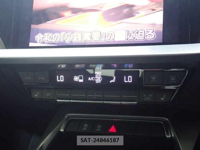 Audi A3 2022-08 8244631-13