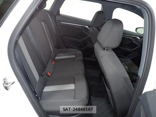 Audi A3 2022-08 8244631-22